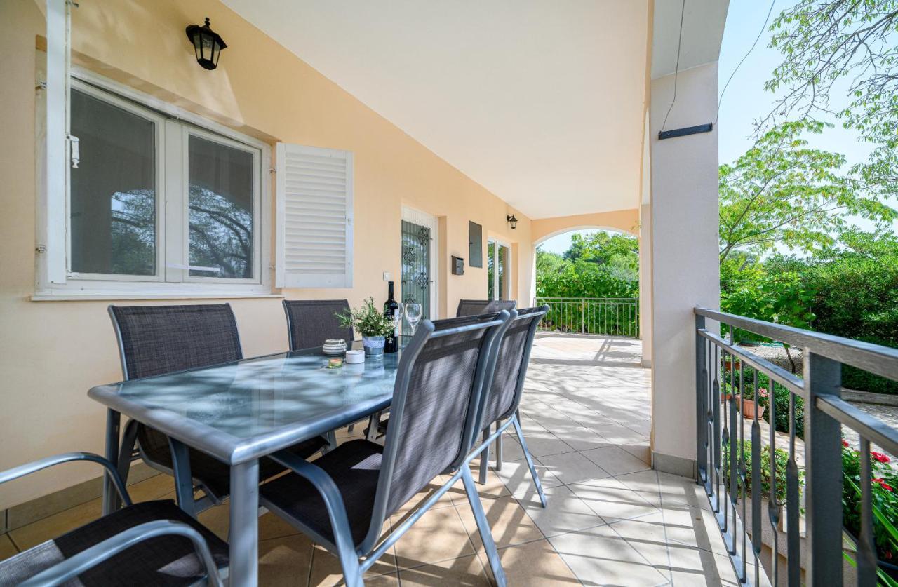 Holiday Home Rokoko Šibenik Esterno foto